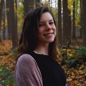 Meet your Posher, Abbi
